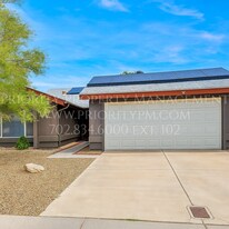 7070 Mountain Moss Dr in Las Vegas, NV - Building Photo