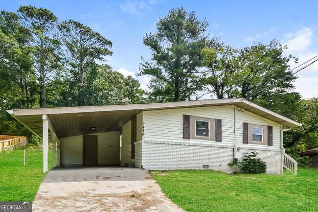 property at 3476 Tulip Dr