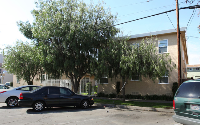 The Lloyd in Long Beach, CA - Building Photo - Building Photo