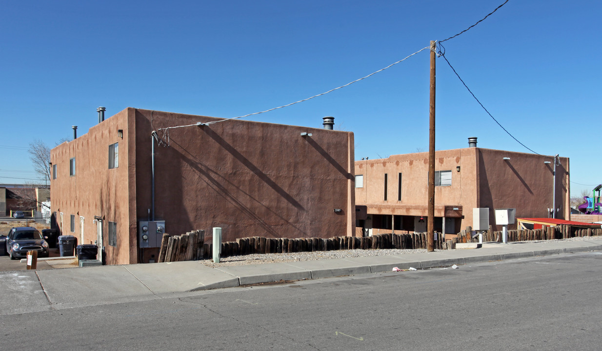 3505-3509 Lafayette Dr NE in Albuquerque, NM - Foto de edificio