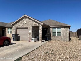 7410 5th St in Lubbock, TX - Building Photo