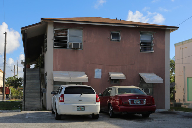 1025 14th St in West Palm Beach, FL - Building Photo - Building Photo