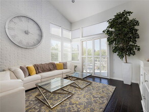5315 Pacific Terrace in El Segundo, CA - Building Photo - Building Photo