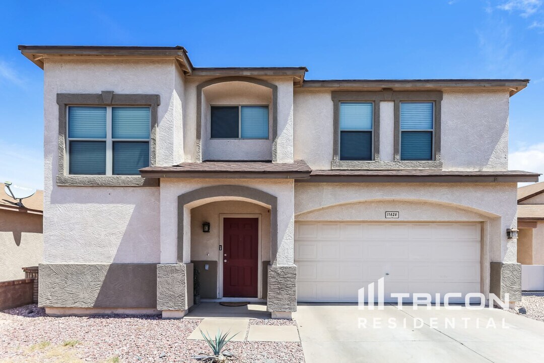 11626 W Bloomfield Rd in El Mirage, AZ - Building Photo