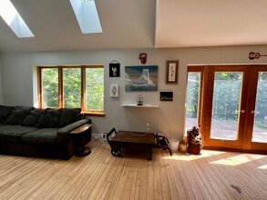 Welcome to your new home! in Ottawa, ON - Building Photo - Building Photo
