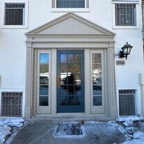 5900 Prince George Dr in Springfield, VA - Building Photo