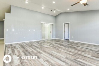 1054 Summer Glen Dr in Winter Haven, FL - Building Photo - Building Photo