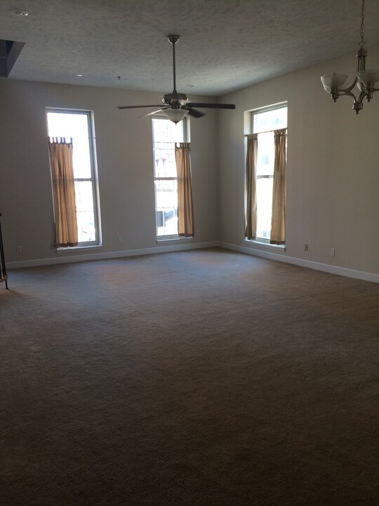 200 S Walnut St-Unit -Apt 2A in Muncie, IN - Foto de edificio