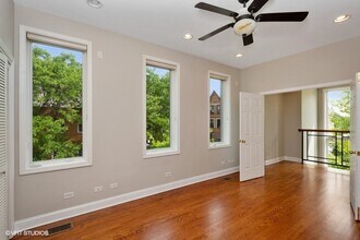 1458 N Artesian Ave, Unit E in Chicago, IL - Foto de edificio - Building Photo