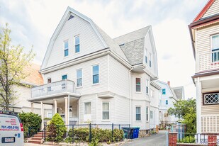 23 Wisconsin Ave, Unit 2 in Somerville, MA - Building Photo