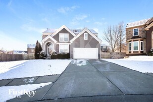 909 NE 93rd Ct in Kansas City, MO - Building Photo