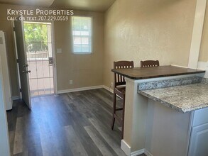 218 Idora Ave-Unit -B in Vallejo, CA - Building Photo - Building Photo