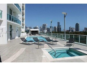 2525 SW 3rd, Unit 1110 in Miami, FL - Building Photo - Building Photo