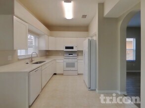 31027 Bridgegate Dr in Wesley Chapel, FL - Building Photo - Building Photo