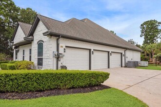 7811 Bent Green Ln in Spring, TX - Building Photo - Building Photo