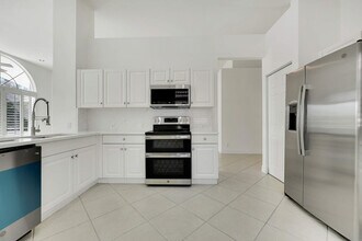 5334 Osprey St in Coconut Creek, FL - Building Photo - Building Photo