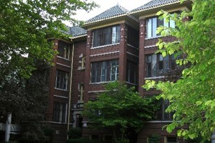 Harvey Street Apartments in Oak Park, IL - Building Photo