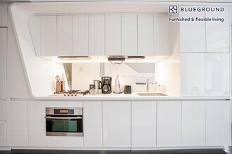 123 Washington St in New York, NY - Building Photo - Building Photo