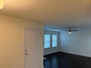 511 Wood Dr in Gunter, TX - Building Photo - Building Photo