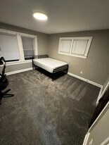 556 N Oxford St, Unit A in Indianapolis, IN - Building Photo