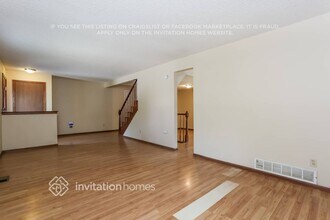 4490 S Ceylon Way in Aurora, CO - Foto de edificio - Building Photo