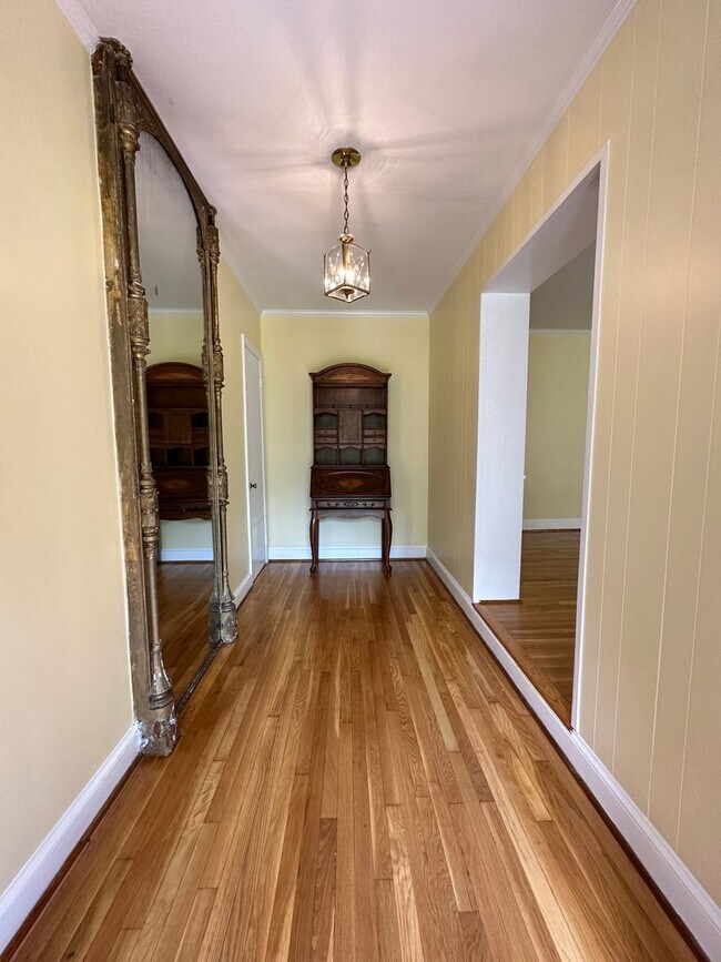 110 Binford St in South Hill, VA - Building Photo - Building Photo