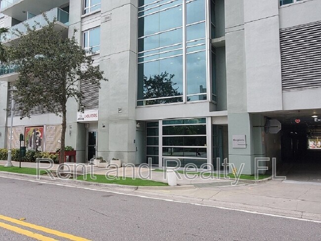 111 N 12th St in Tampa, FL - Building Photo - Building Photo