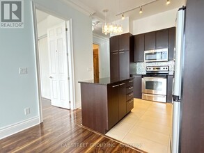 39-UP39 Galleria Pkwy in Markham, ON - Building Photo - Building Photo