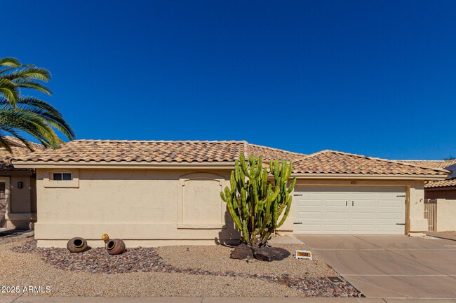 14588 W Bison Path in Surprise, AZ - Building Photo - Building Photo
