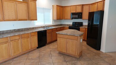 8763 W State Ave in Glendale, AZ - Building Photo - Building Photo