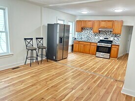 27 Alston St, Unit 1 in Somerville, MA - Building Photo
