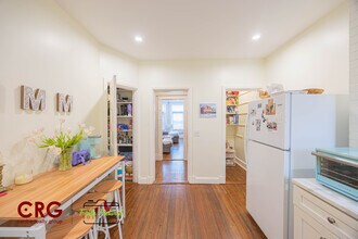 1855 Beacon St, Unit 1 in Brookline, MA - Building Photo - Building Photo