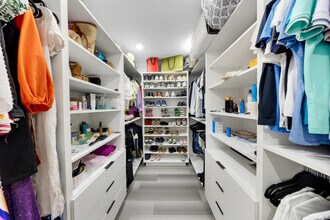 490 W 33rd Pl in Hialeah, FL - Building Photo - Building Photo