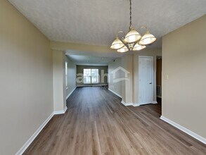 5627 Wynridge Ct in Indianapolis, IN - Building Photo - Building Photo