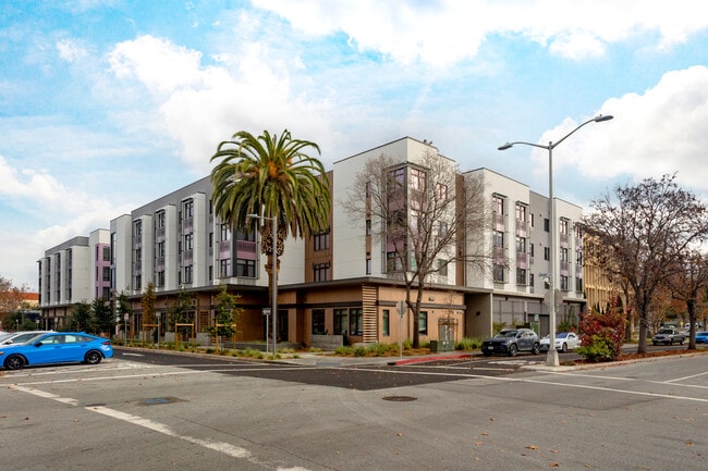The Acacia in Palo Alto, CA - Foto de edificio - Building Photo