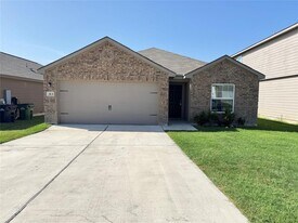313 Cres Park Dr in Jarrell, TX - Building Photo