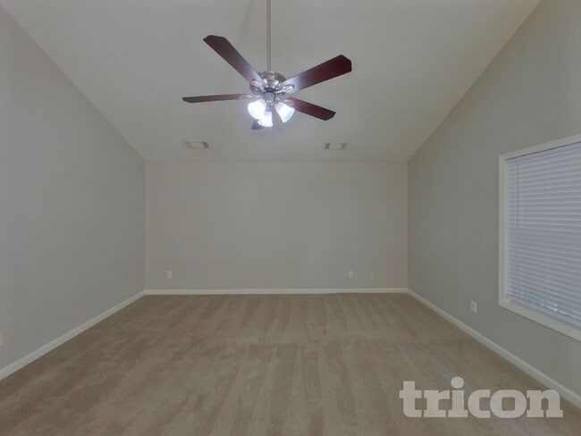 348 Shadowbrooke Cir SW in Loganville, GA - Foto de edificio - Building Photo