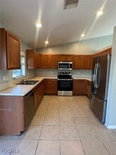 395 Palomar Ave in Lehigh Acres, FL - Building Photo - Building Photo