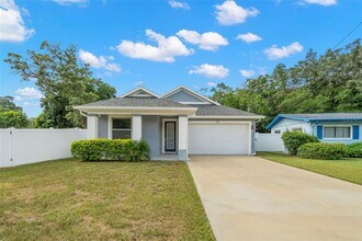 133 Neving Dr in Tampa, FL - Building Photo - Building Photo