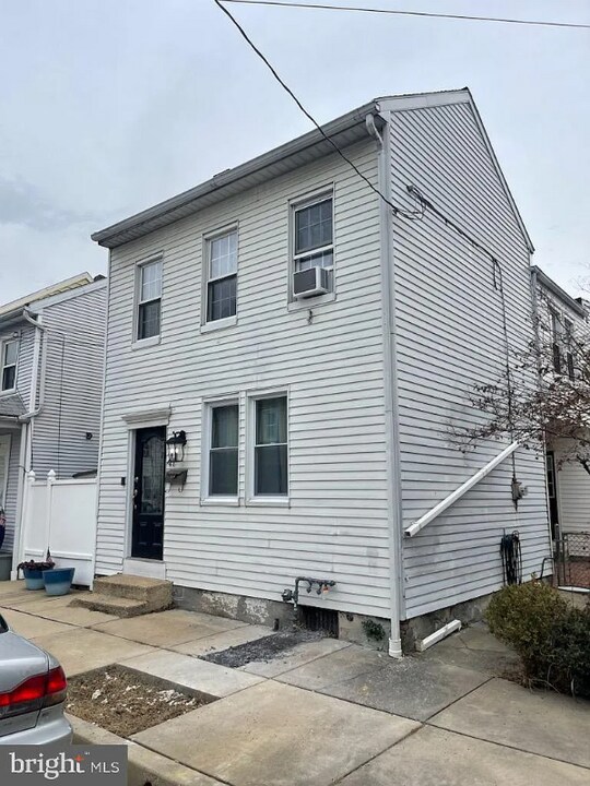47 S 5th St in Columbia, PA - Building Photo