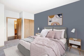 4645 Park Commons Dr, Unit D303 in St. Louis Park, MN - Building Photo - Building Photo