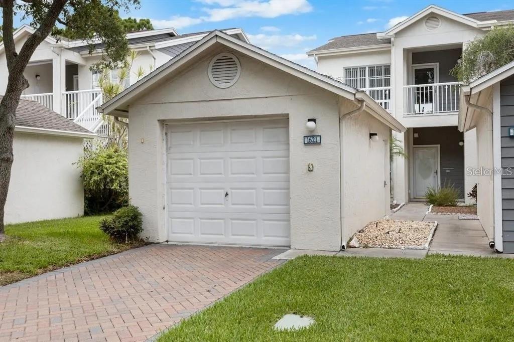 11411 Harbor Way in Largo, FL - Building Photo