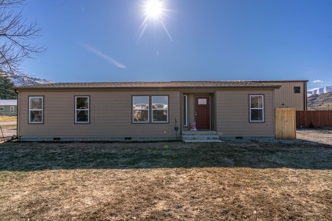 property at 14630 King St