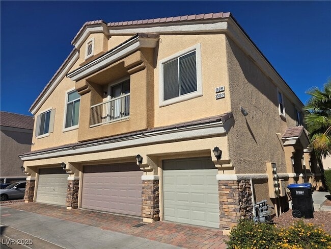 property at 3508 Hazelnut Pine Pl