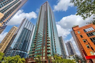 505 N McClurg Ct, Unit 2606 in Chicago, IL - Building Photo