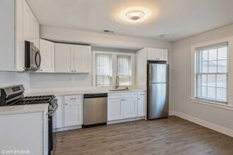 5348 S Merrimac Ave in Chicago, IL - Building Photo - Building Photo