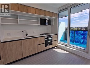 5058 Joyce St in Vancouver, BC - Building Photo - Building Photo