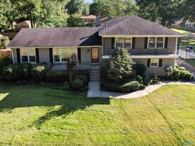 826 Eldorado Ave SE in Huntsville, AL - Building Photo