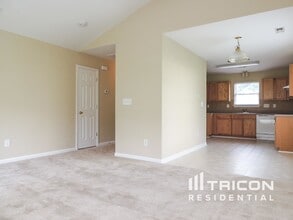 5609 Stone Bluff Ct in Charlotte, NC - Building Photo - Building Photo