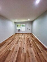 11657 Magnolia Blvd in Los Angeles, CA - Building Photo - Building Photo